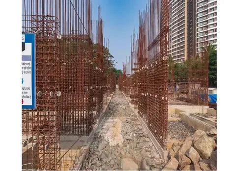 Kalpataru Elegante — Construction photograph · historical date unconfirmed