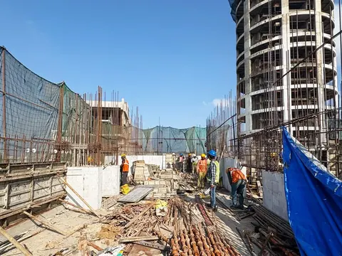 Kalpataru Azuro — Construction progress photograph · date unconfirmed