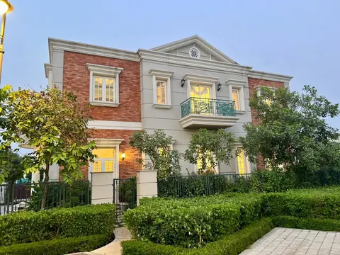 Lodha Villa Royale — Villa exterior